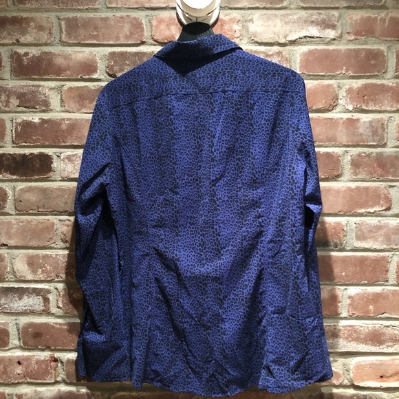 Express Button Up Collared Blouse - Picture 3 of 3